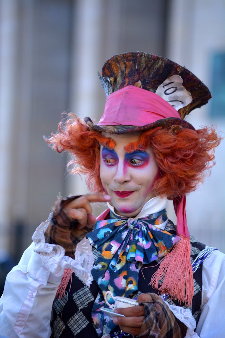 mad hatter cosplayer